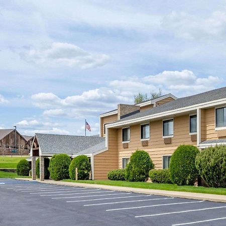 Americinn By Wyndham Dickinson Buitenkant foto